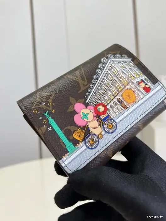 Vuitton VICTORINE Louis Wallet 0324